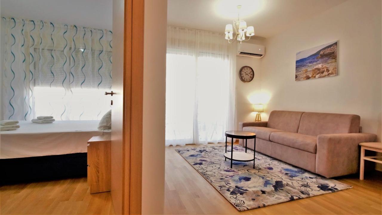 Kala Rooms & Suites บุดวา ภายนอก รูปภาพ
