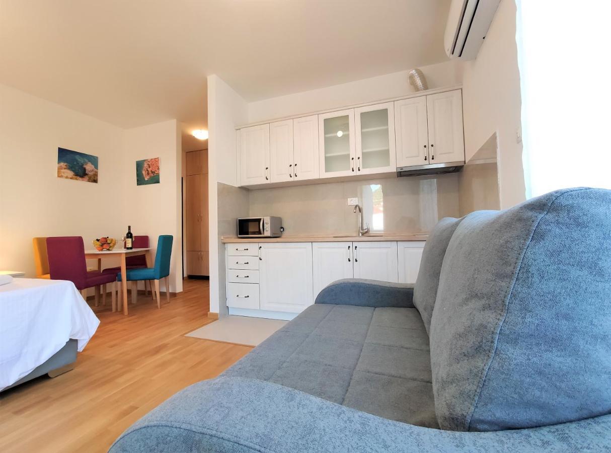 Kala Rooms & Suites บุดวา ภายนอก รูปภาพ